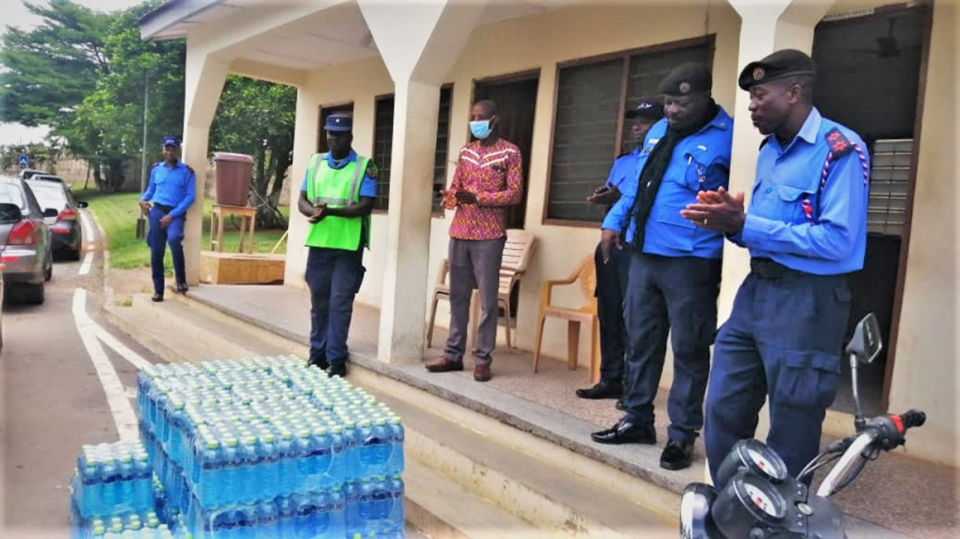 Head of the Security Unit, Mr. Gabriel Homanya (1st right) expressing appreciation for the donation