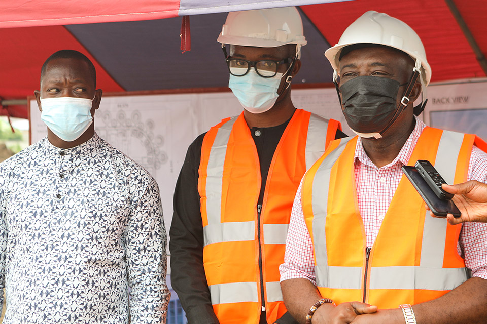 Vice-Dean, SGS, Prof. Charles K. Assuah (right) 