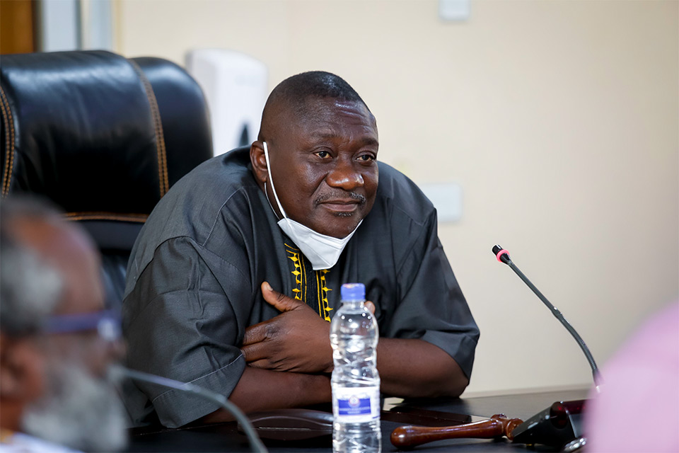 Prof. Mawutor Avoke interacting with the delegation