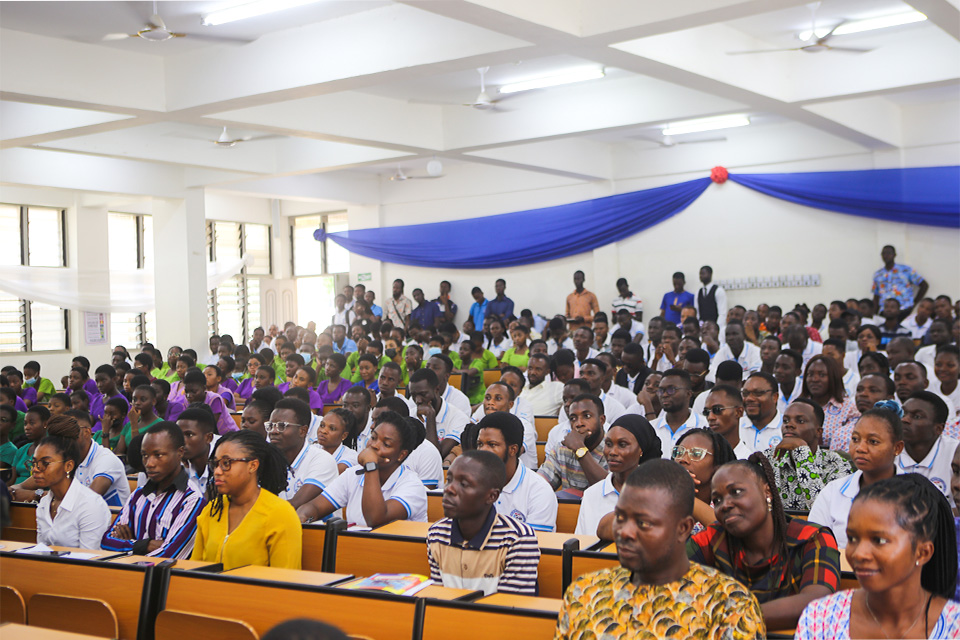  Invited guests and faculty members pose after the ceremony