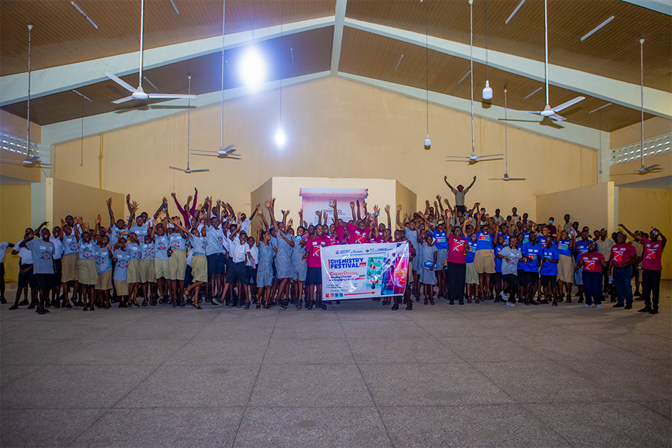 A group picture of the entire paticipants