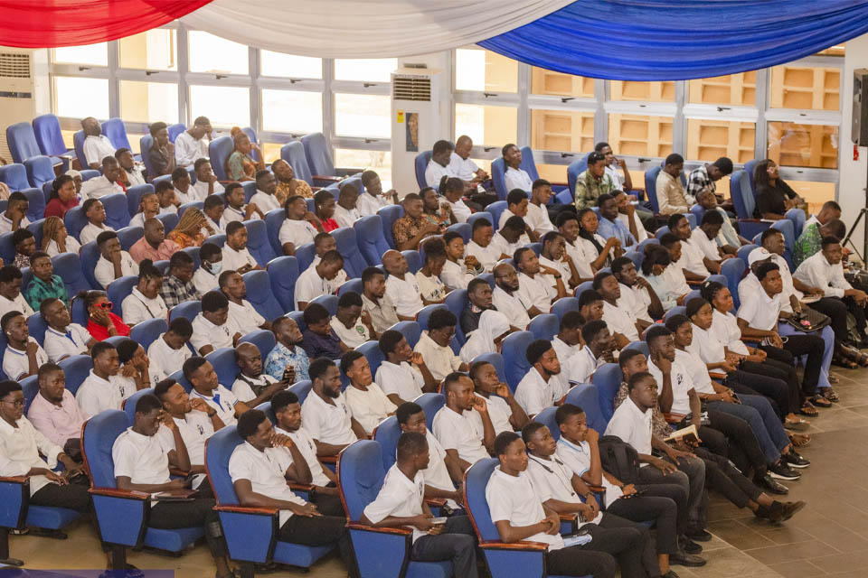 An aerial view of participants 